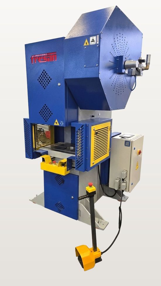 Fresan FP 40P eccentric press, angled view showing the light curtains, protective covers, electric cabinet and foot pedal.