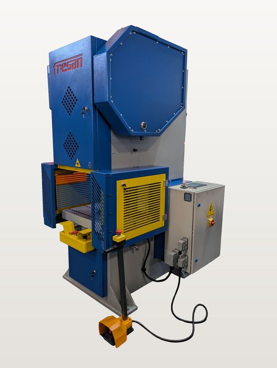 Fresan FP 60P eccentric press, angled view showing the side guards, electrical cabinet, foot pedal and gearbox in oil bath.
